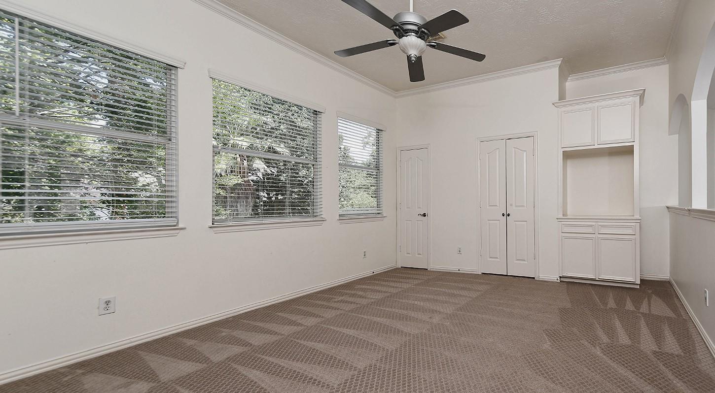 27 Bluff Creek Place
