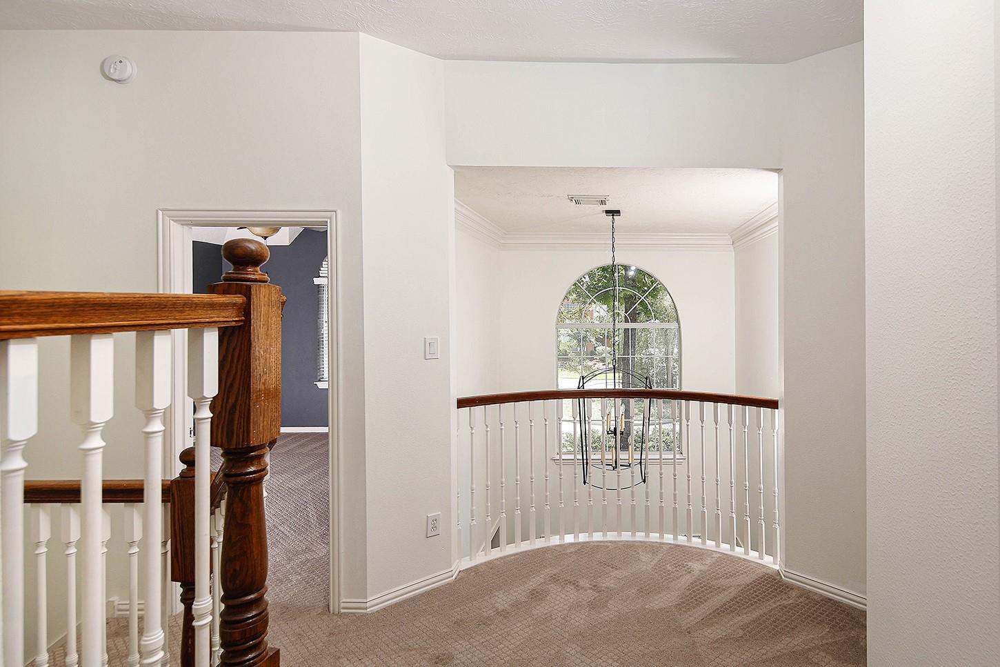 27 Bluff Creek Place