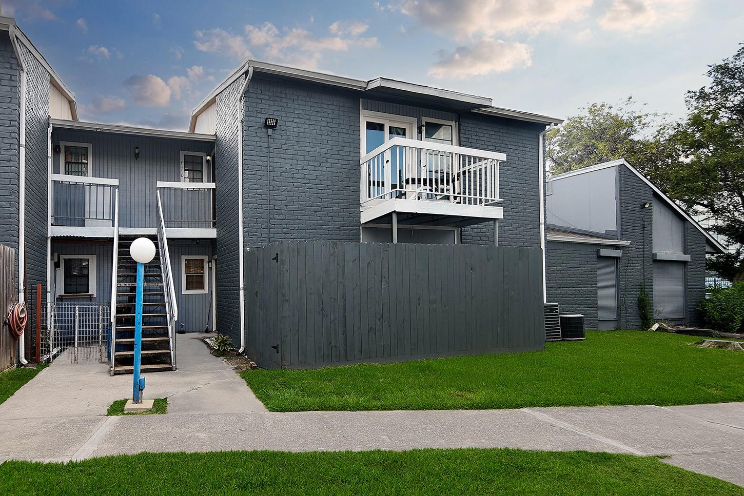 9550 Deering Drive # 410