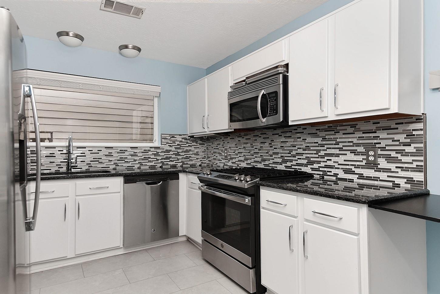 3 Fiddlers Cove Place