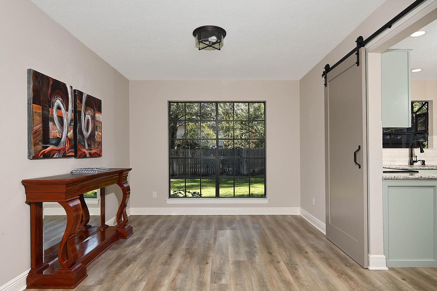 9 Silver Elm Place