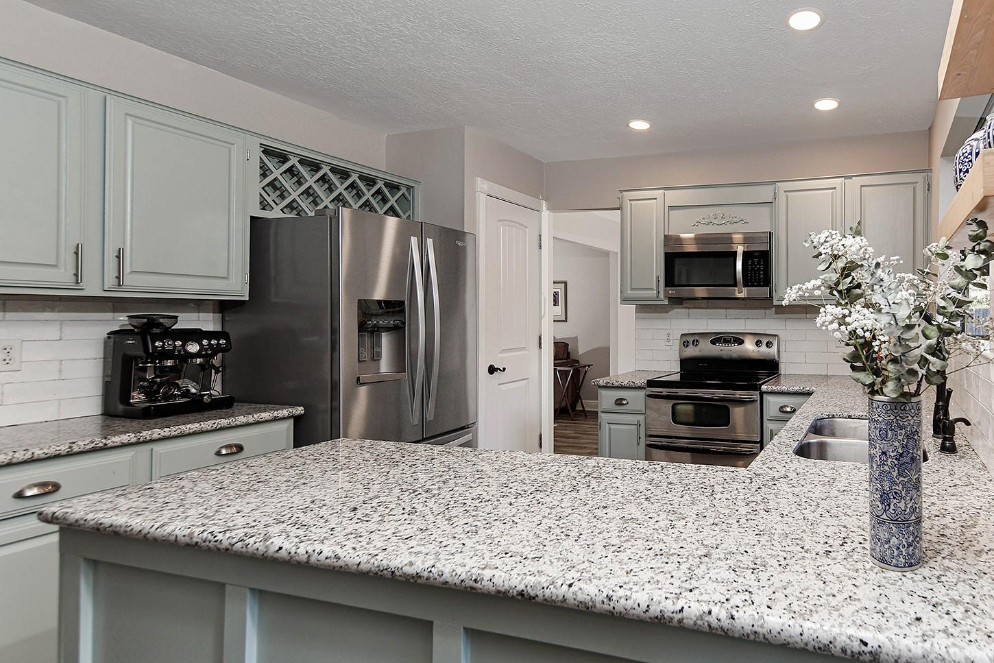 9 Silver Elm Place