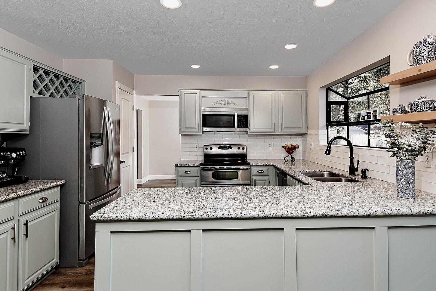 9 Silver Elm Place