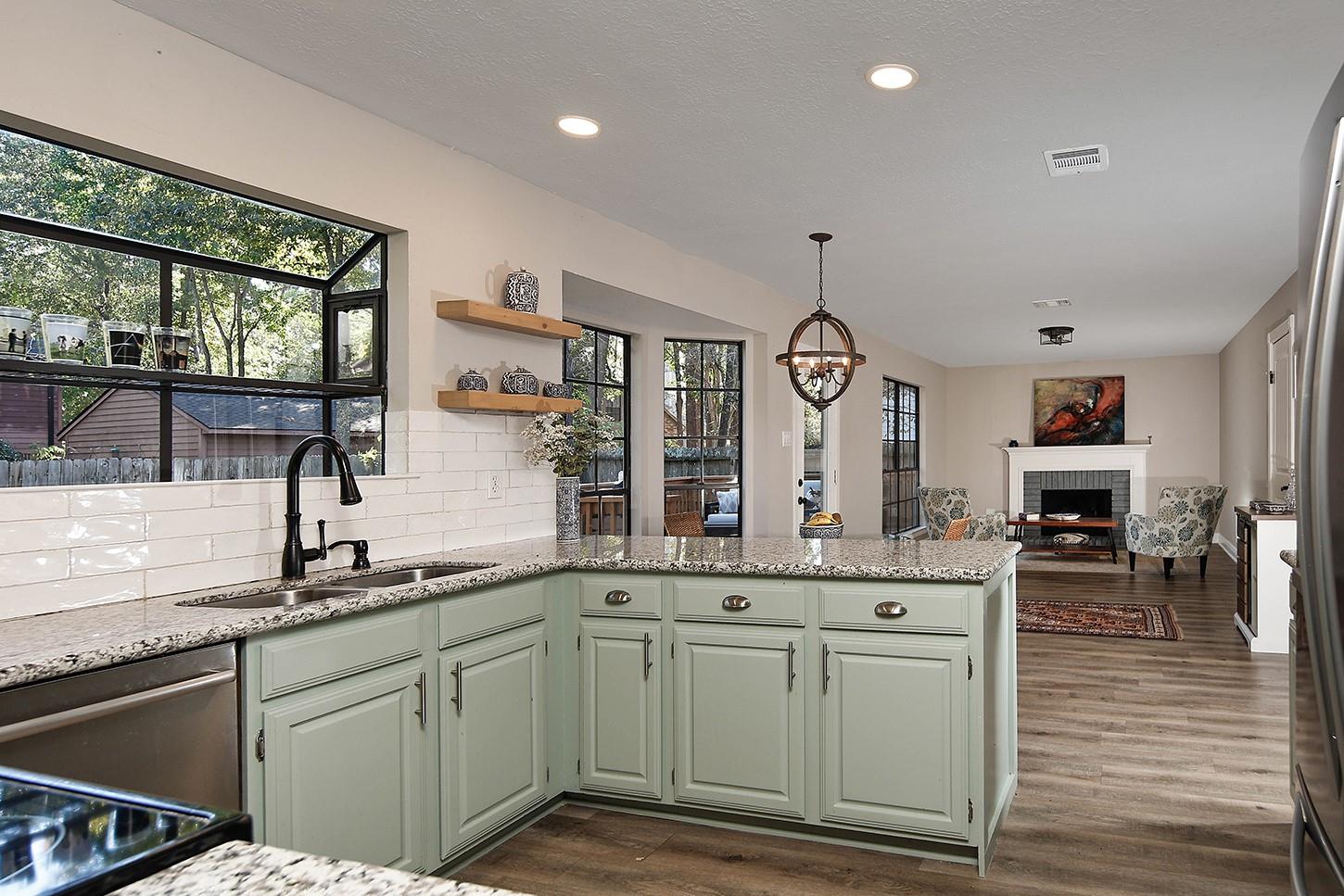 9 Silver Elm Place