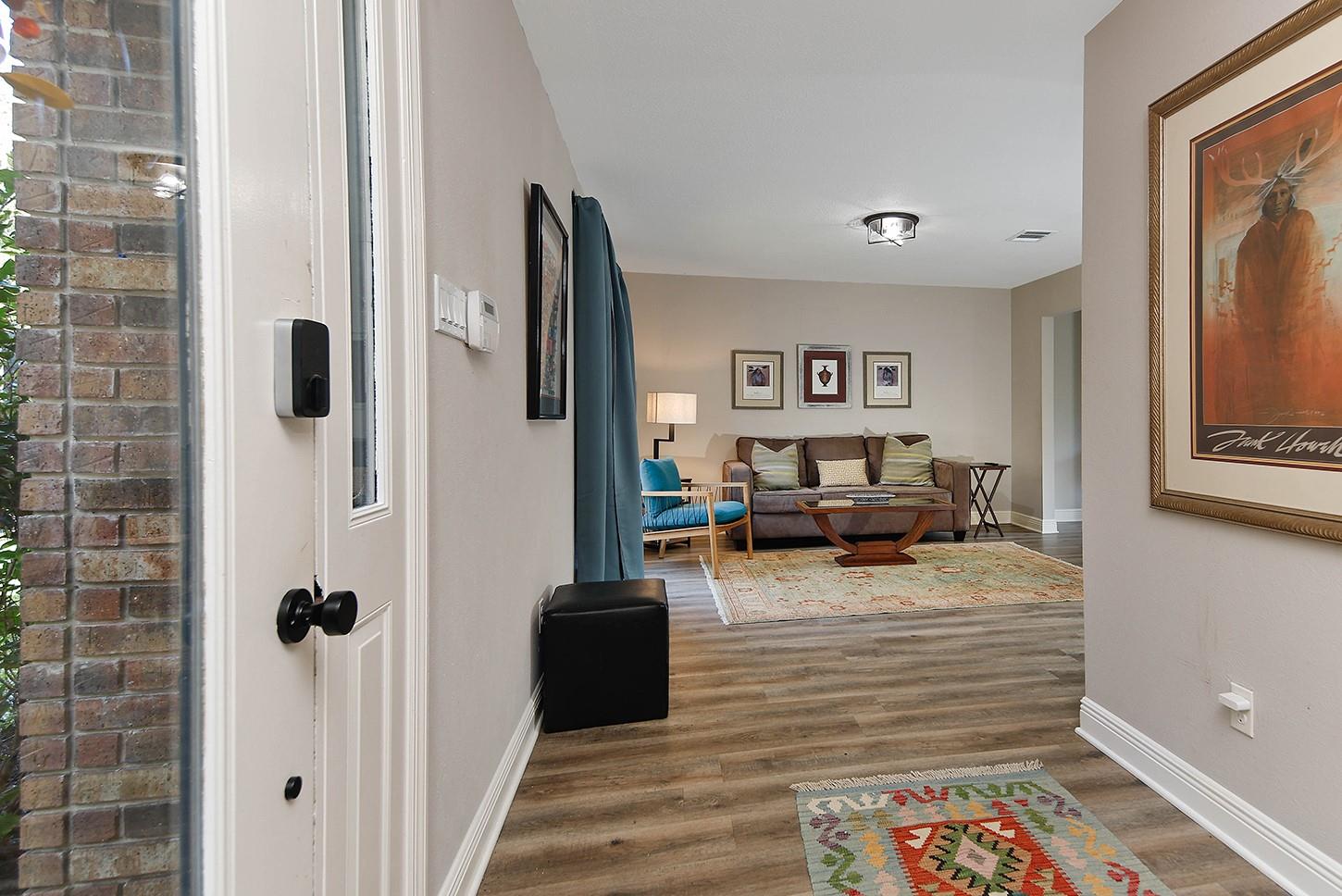 9 Silver Elm Place