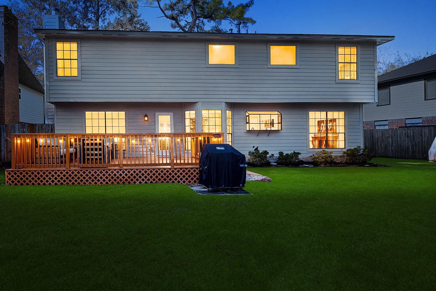 9 Silver Elm Place