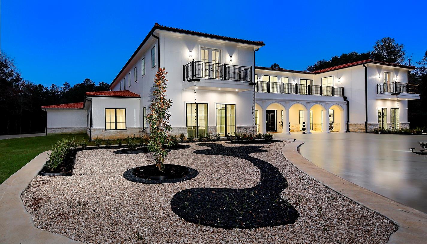 1031 Hunters Creek Way