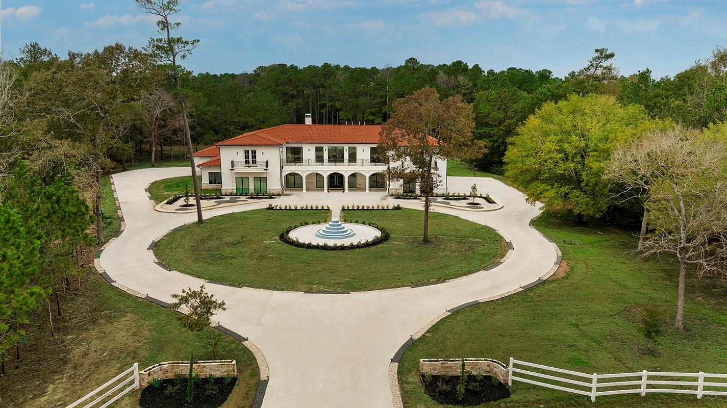 1031 Hunters Creek Way