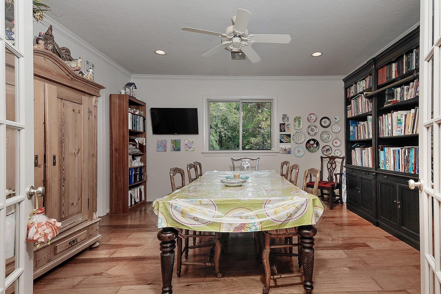 2 Peony Springs Court