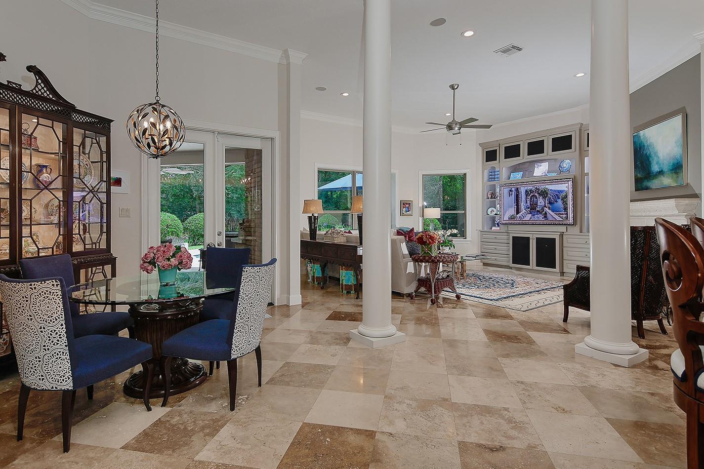 2 Peony Springs Court