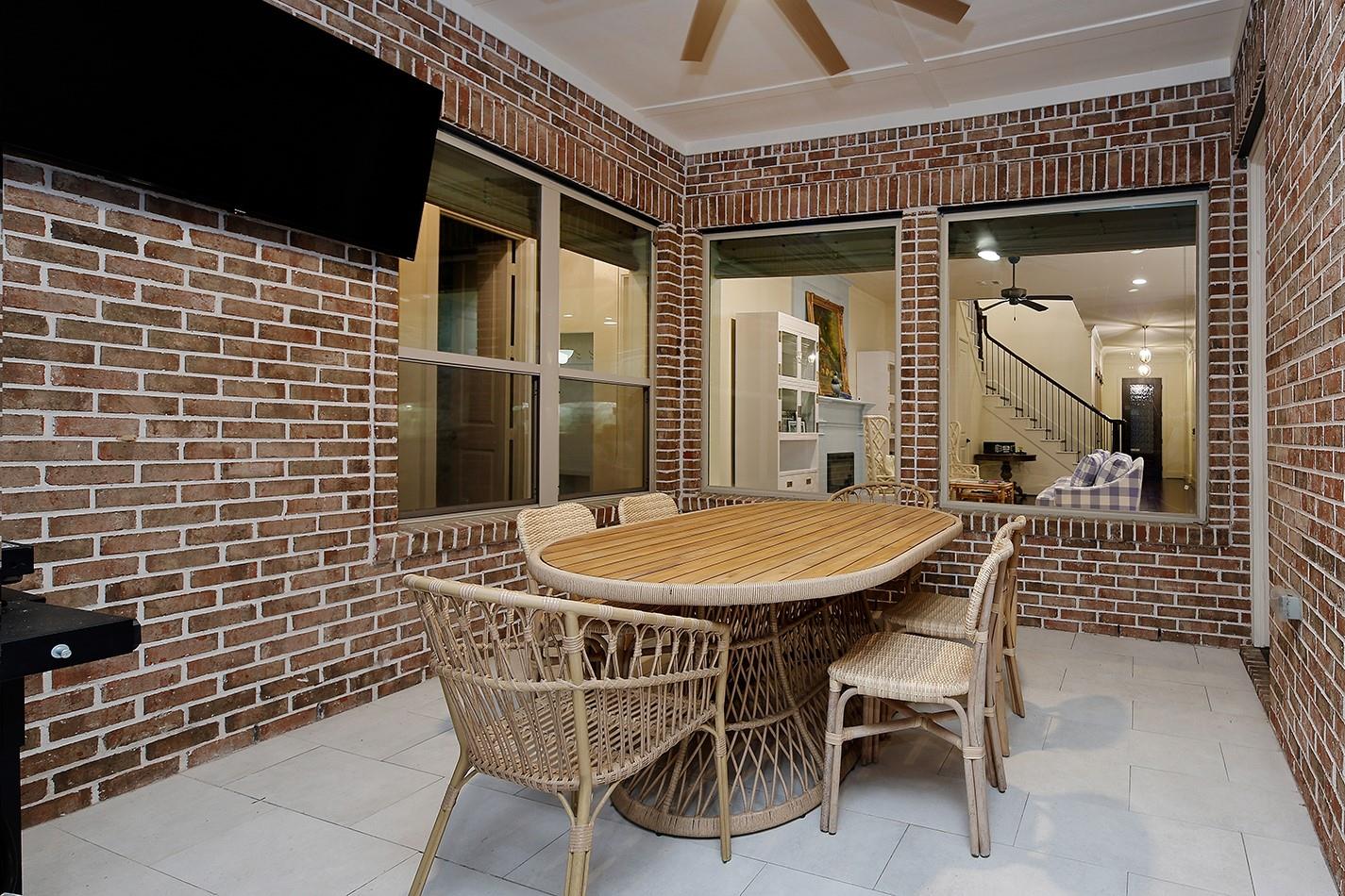 66 W Sawyer Ridge Drive