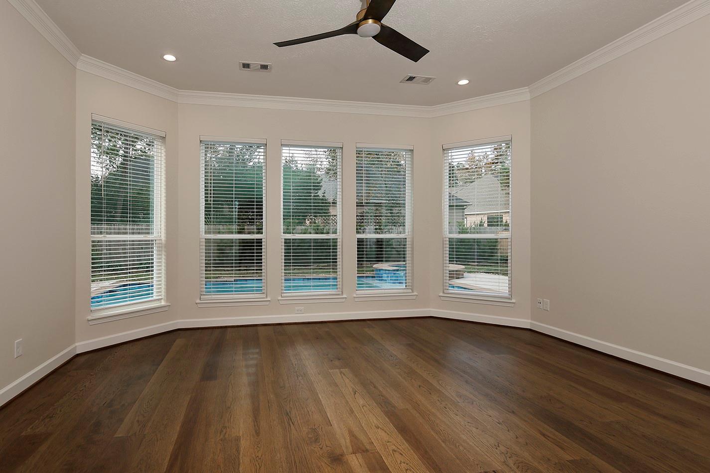 170 Golden Shadow Circle