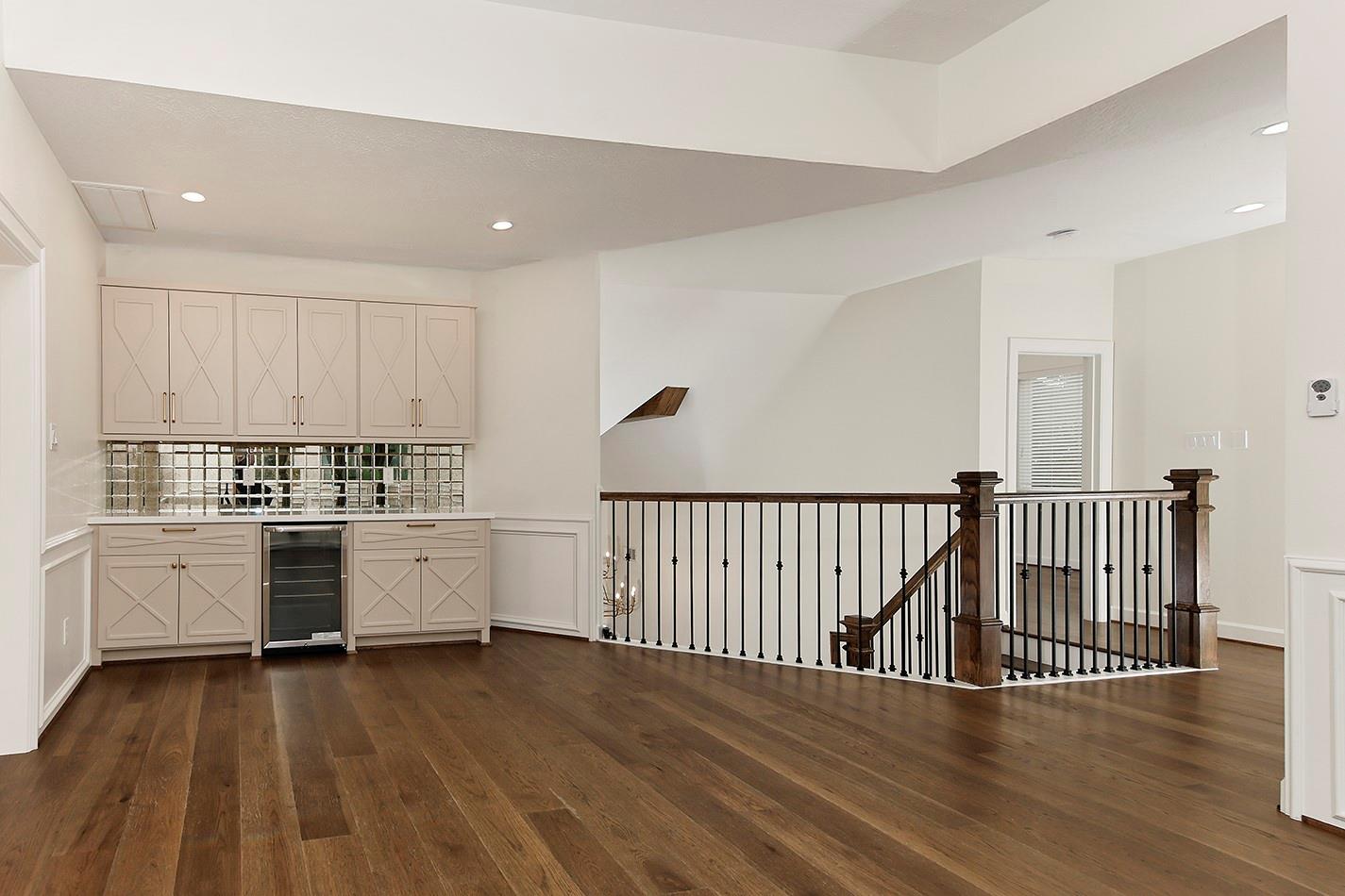 170 Golden Shadow Circle