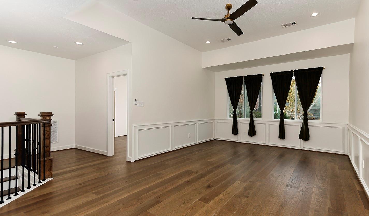 170 Golden Shadow Circle