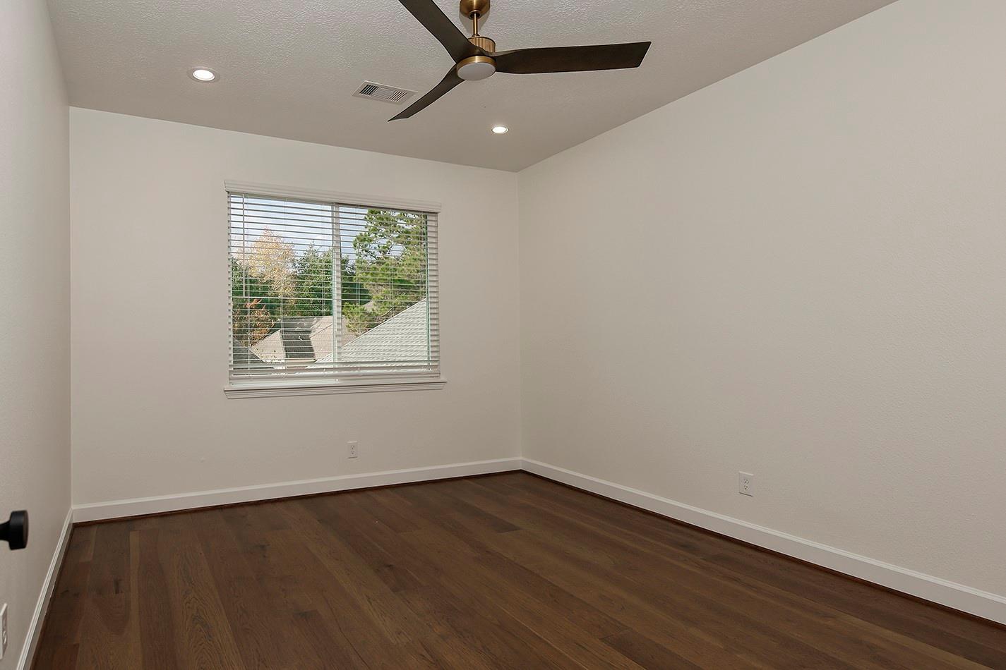 170 Golden Shadow Circle