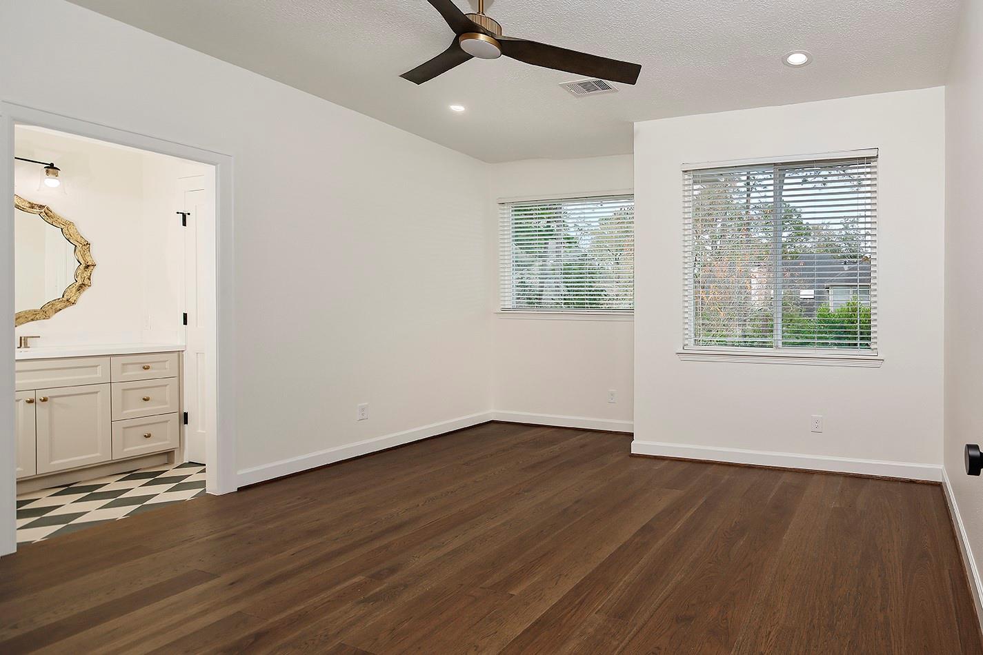 170 Golden Shadow Circle