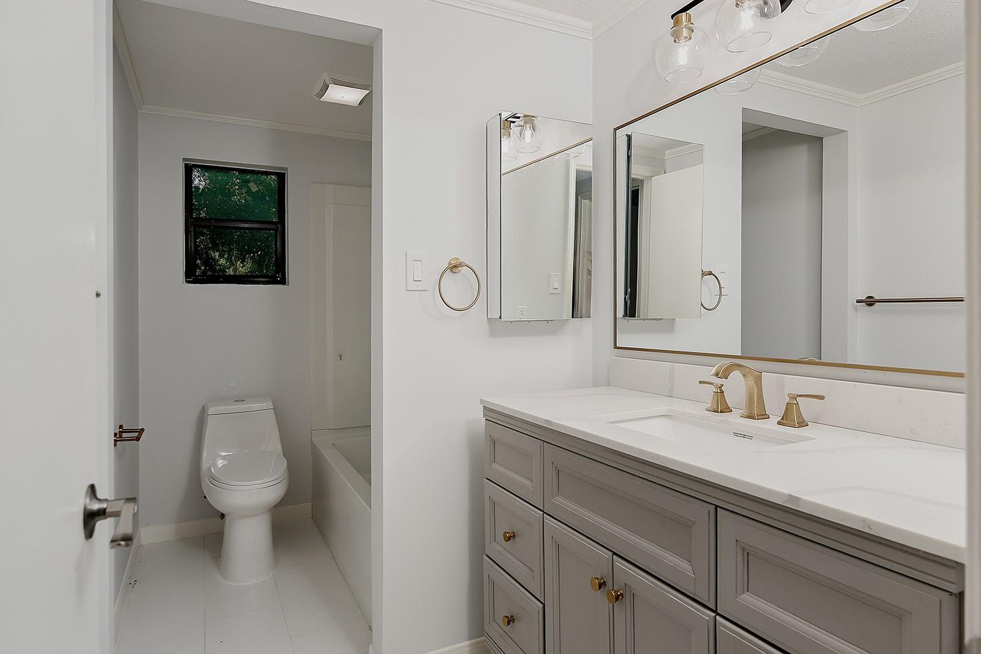 33319 Lago Vista Real Drive