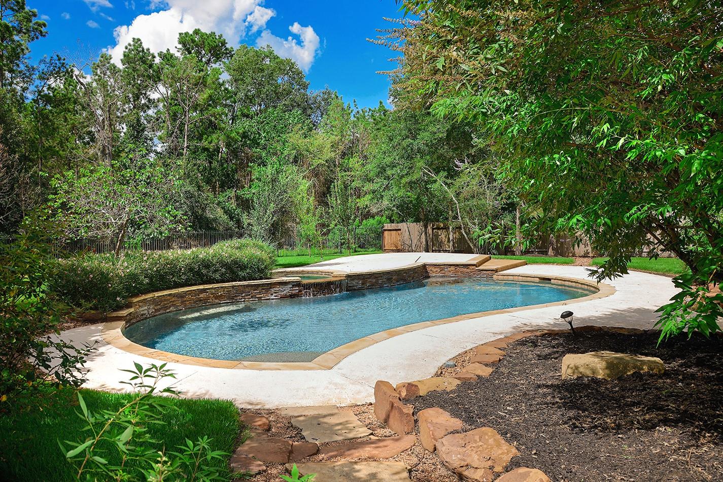 50 Marquise Oaks Place