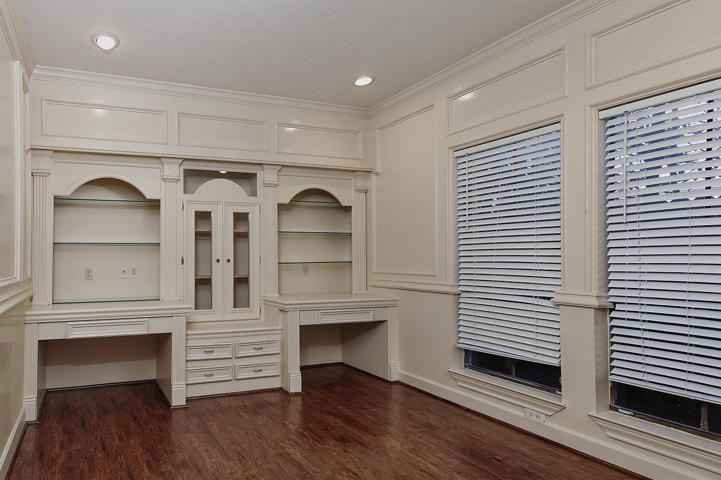 1111 Fleetwood Place Drive