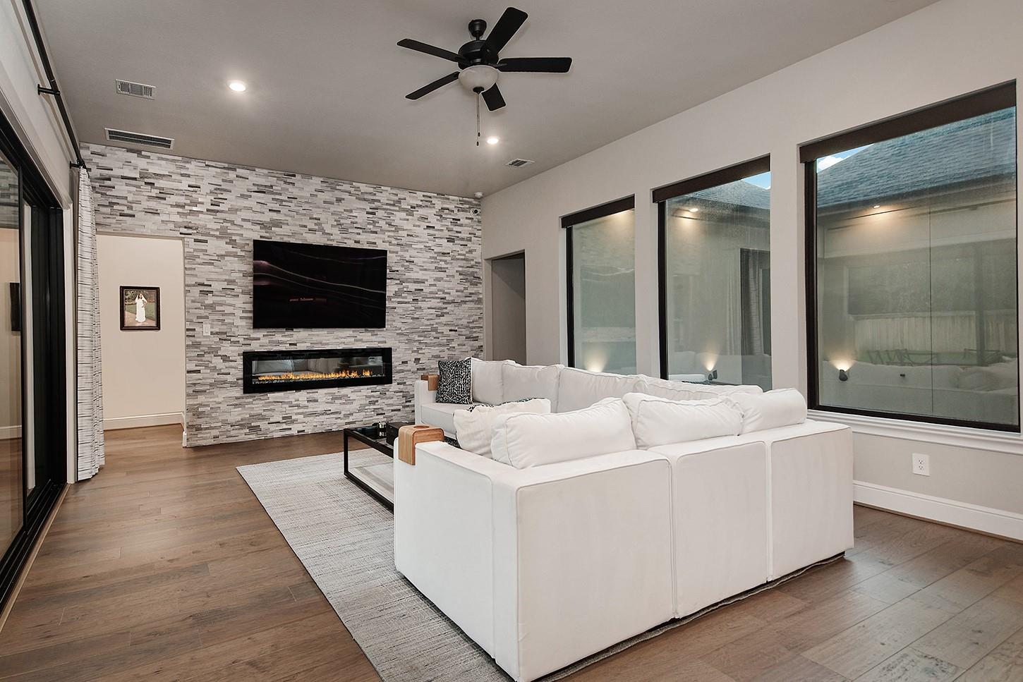 28268 Woodley Drive