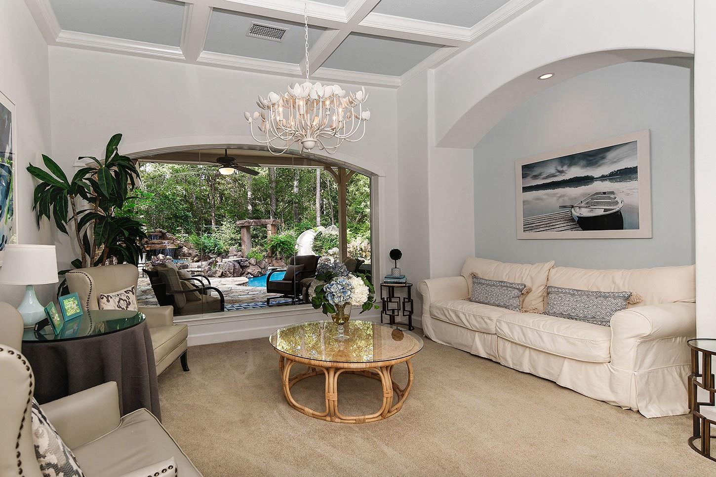 6 Orchard Pines Place