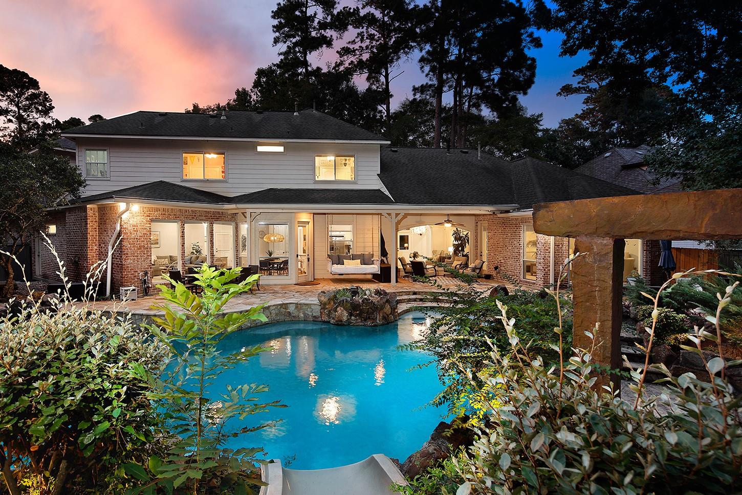 6 Orchard Pines Place