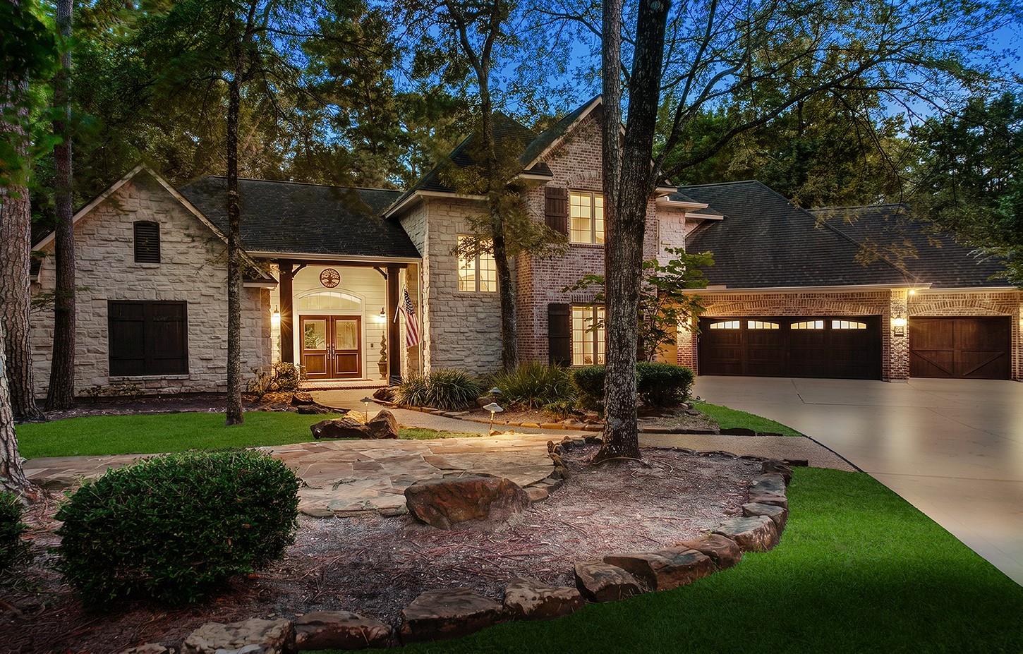 6 Orchard Pines Place