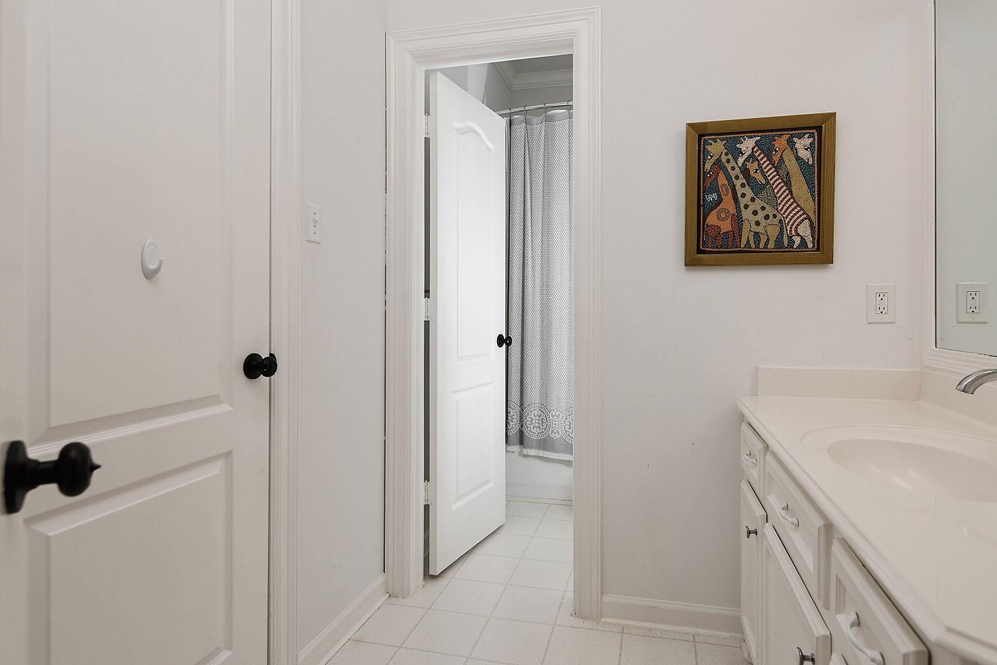 6 Orchard Pines Place