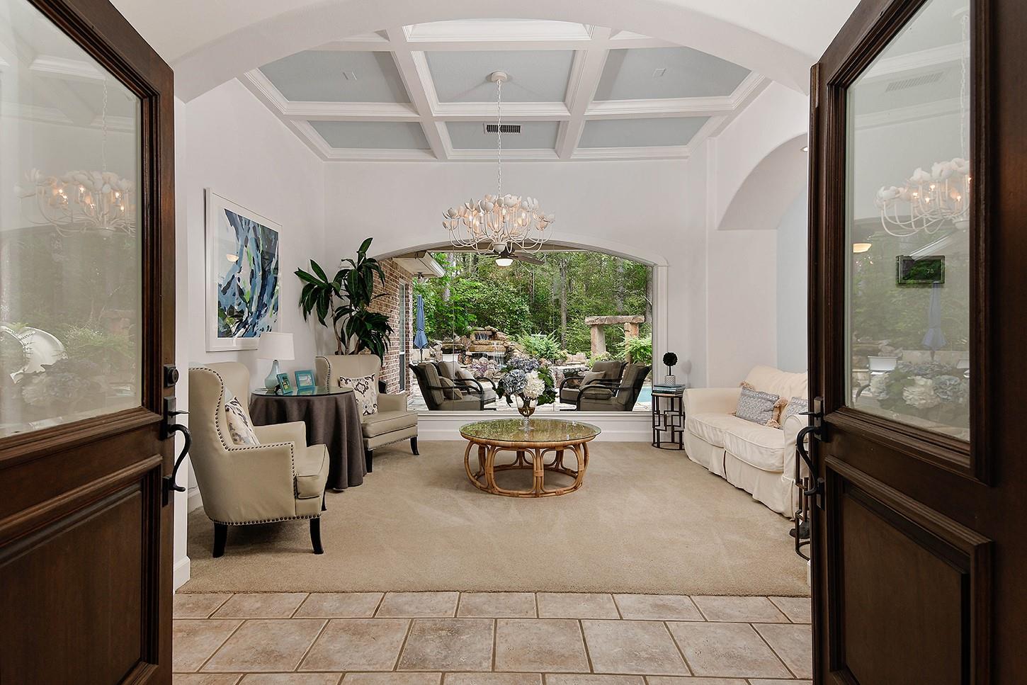 6 Orchard Pines Place