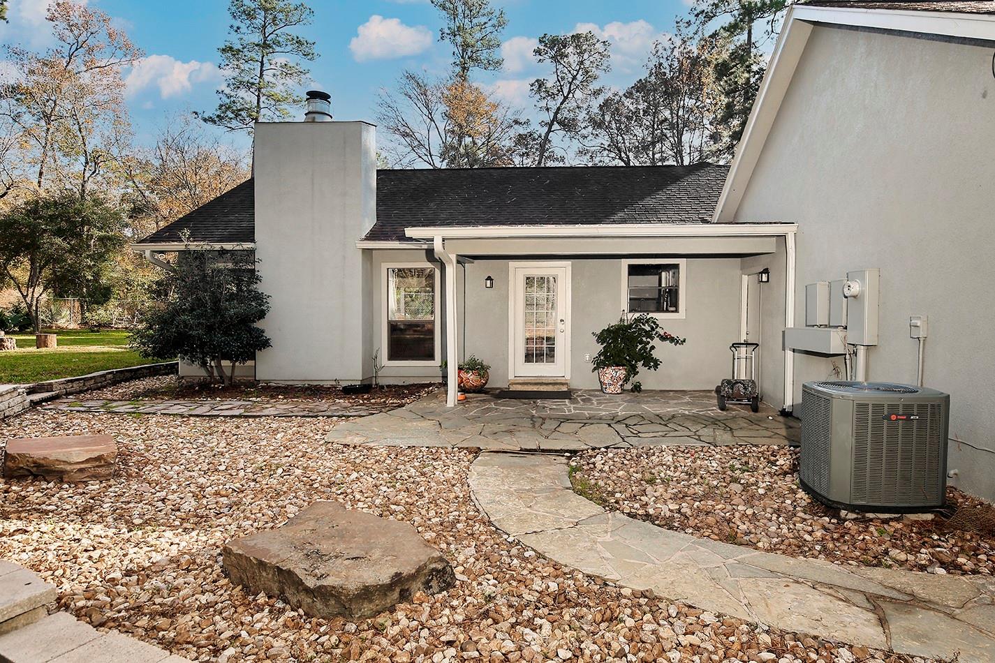 44 Lake Forest Circle