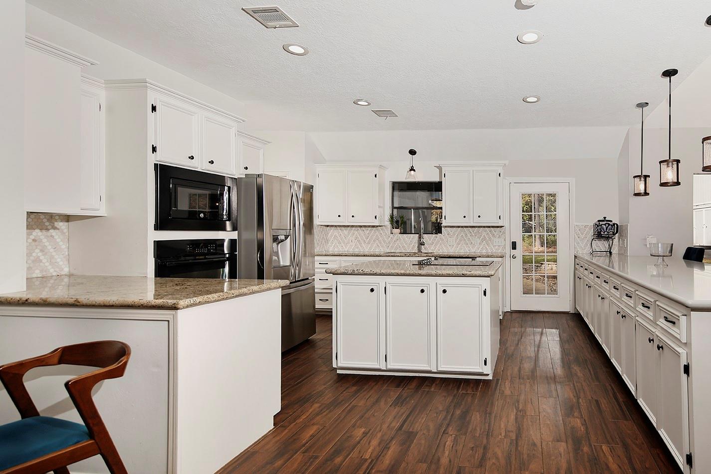 44 Lake Forest Circle