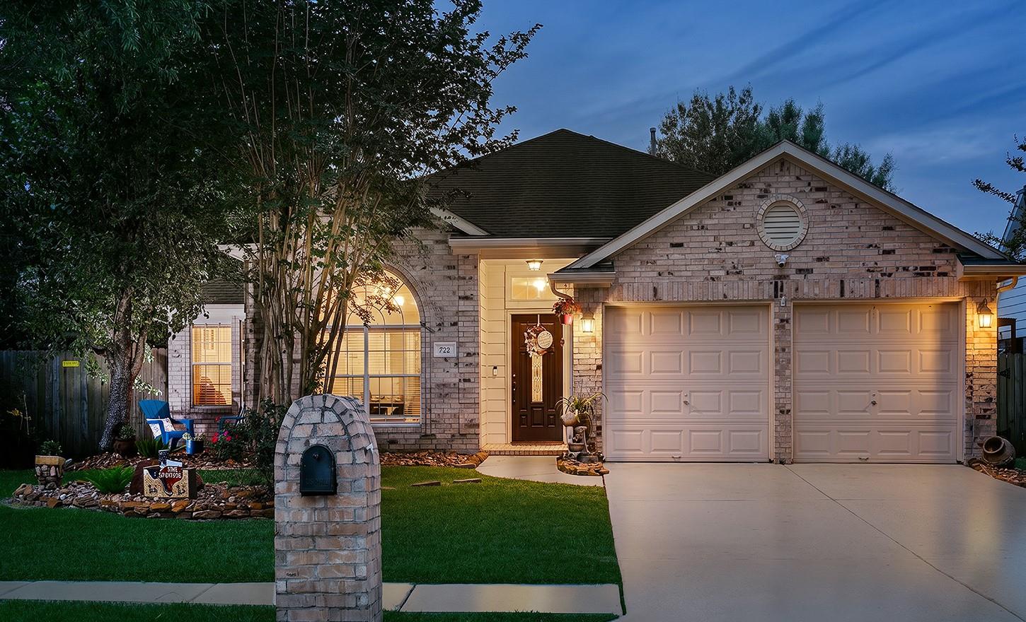 722 W Clady Drive