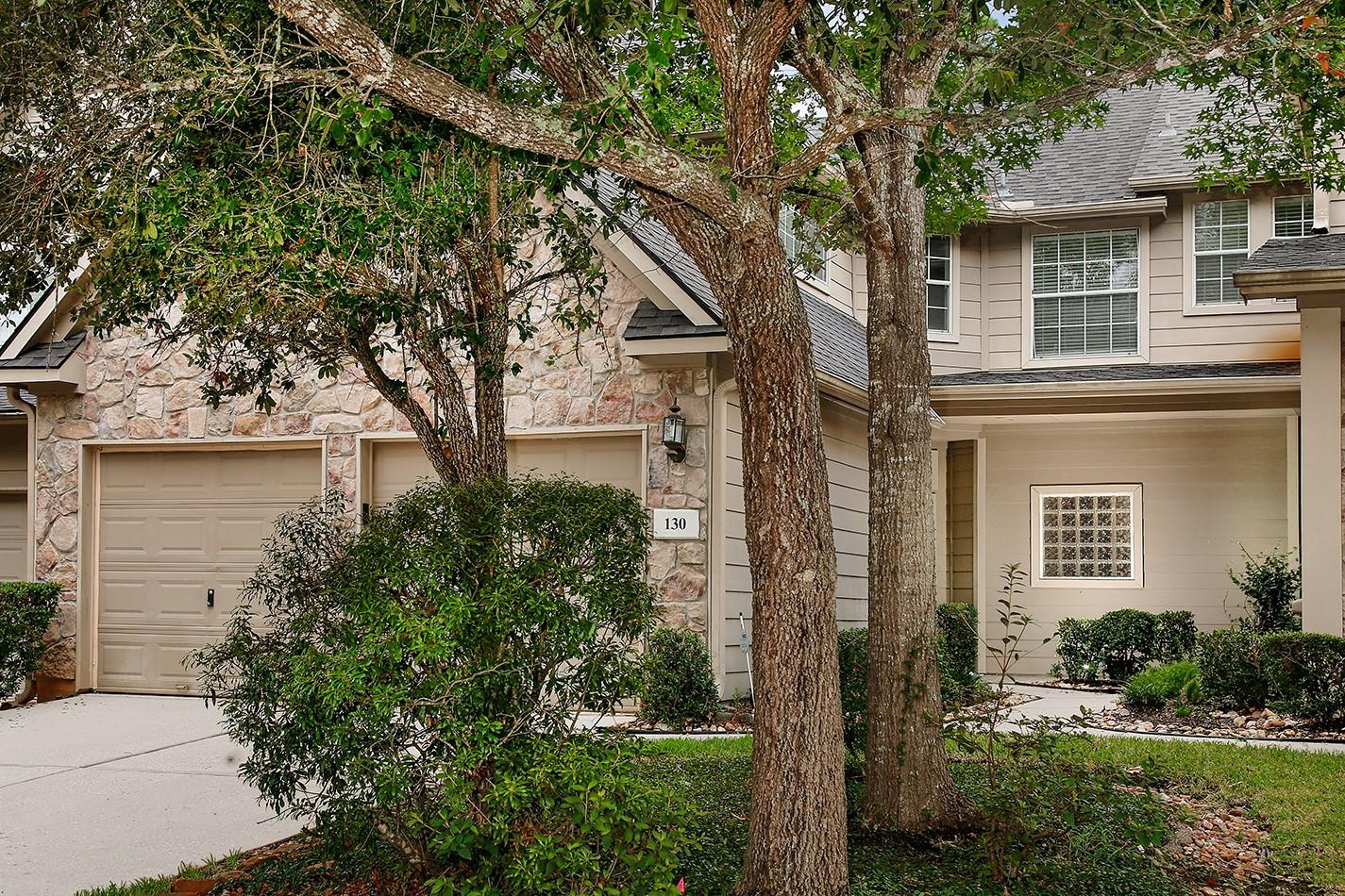 130 N Valley Oaks Circle