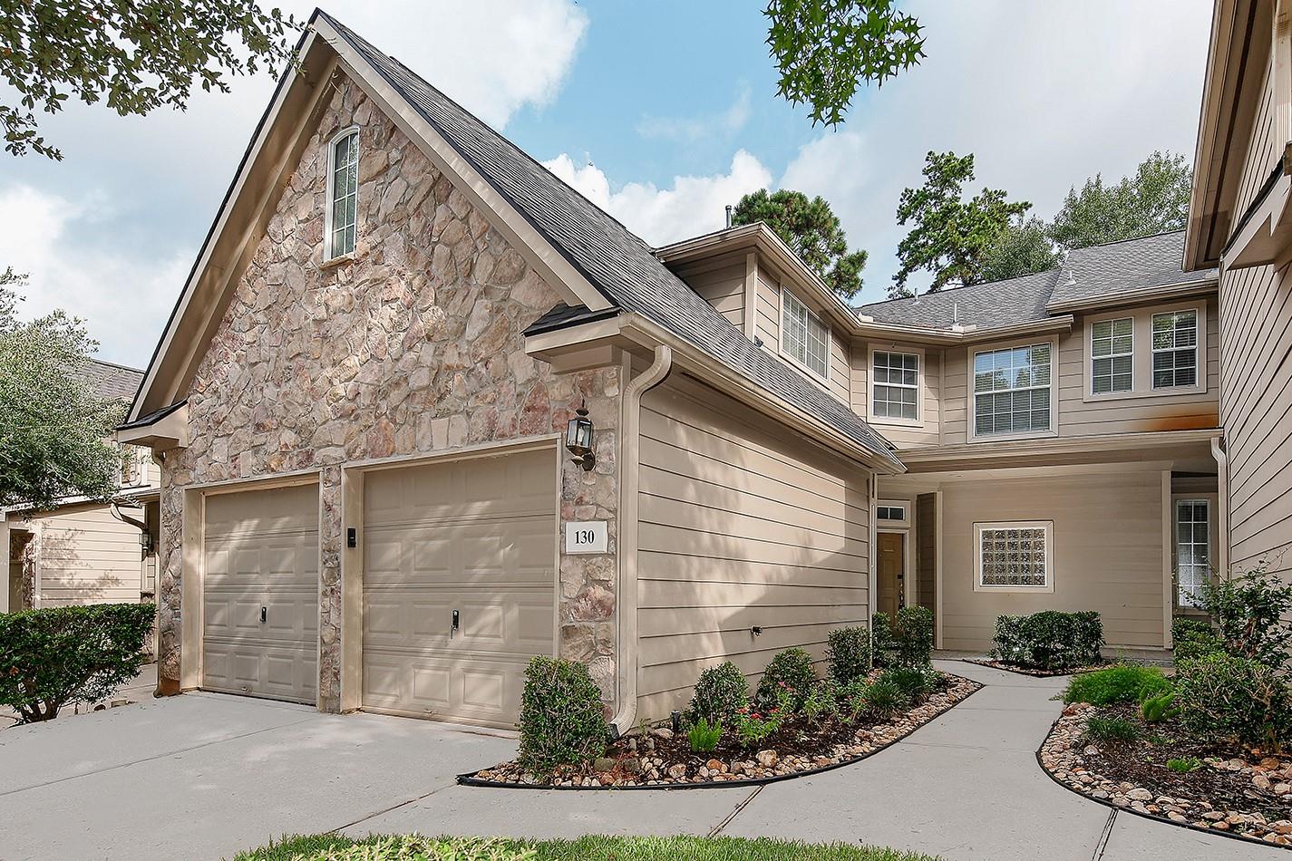 130 N Valley Oaks Circle