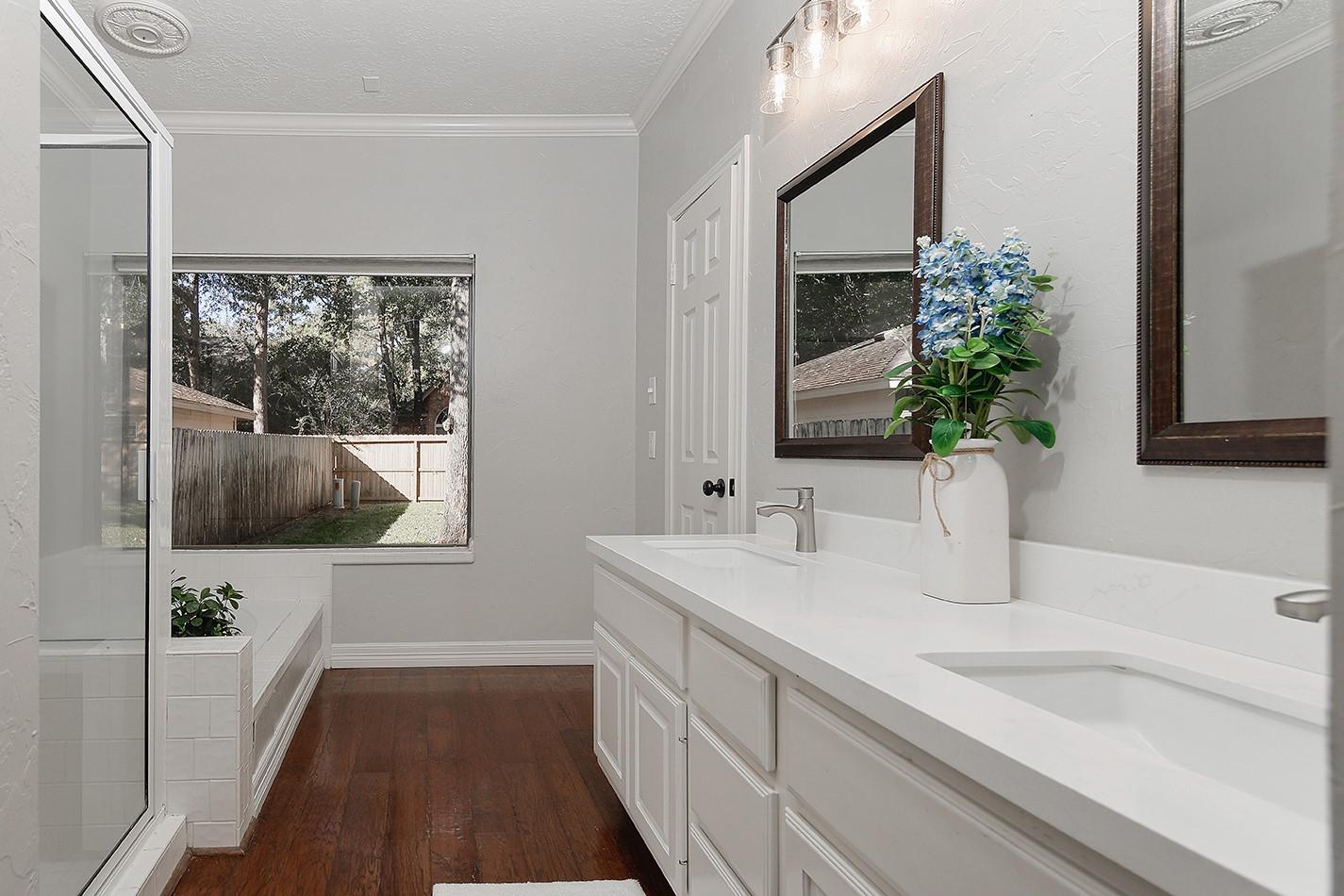 31 N Duskwood Place, The Woodlands