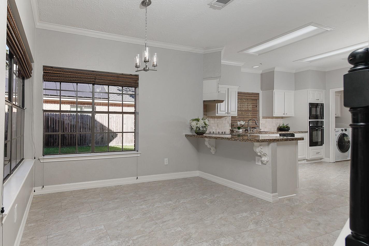 31 N Duskwood Place, The Woodlands