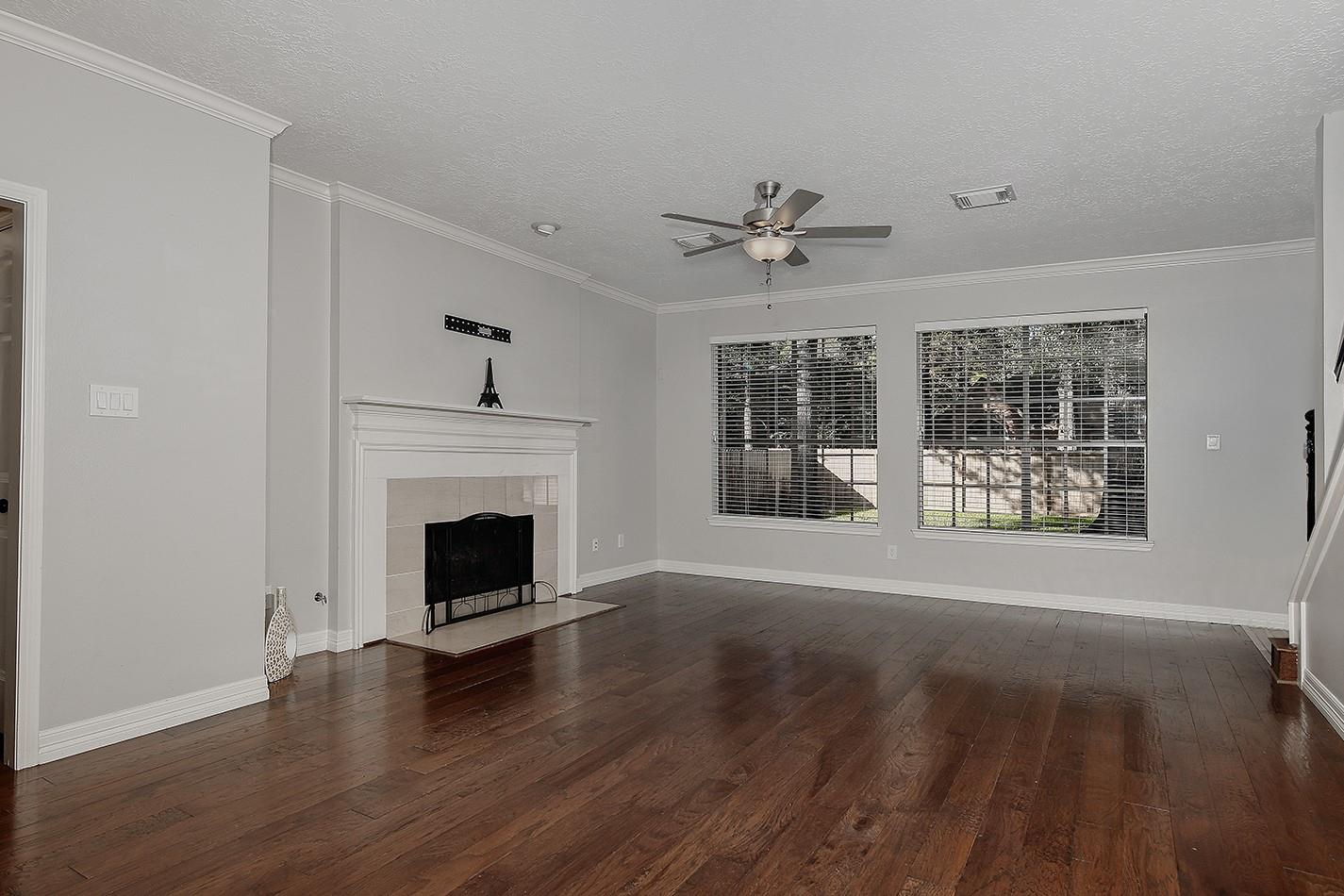 31 N Duskwood Place, The Woodlands