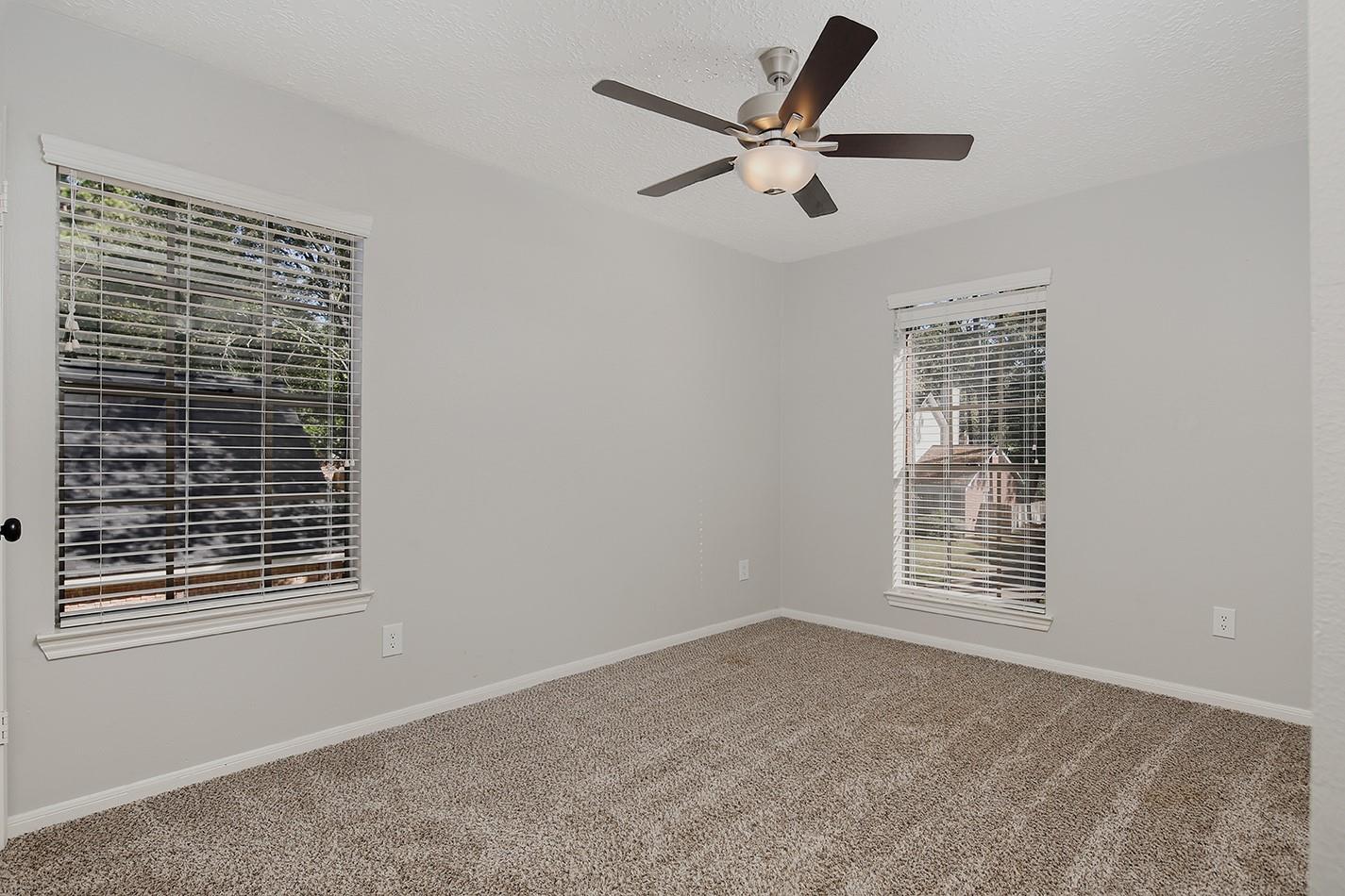 31 N Duskwood Place, The Woodlands