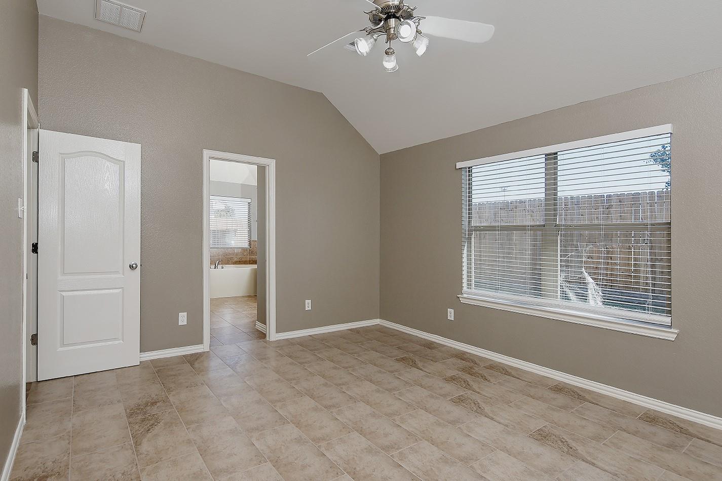 9606 Arched Oak Drive