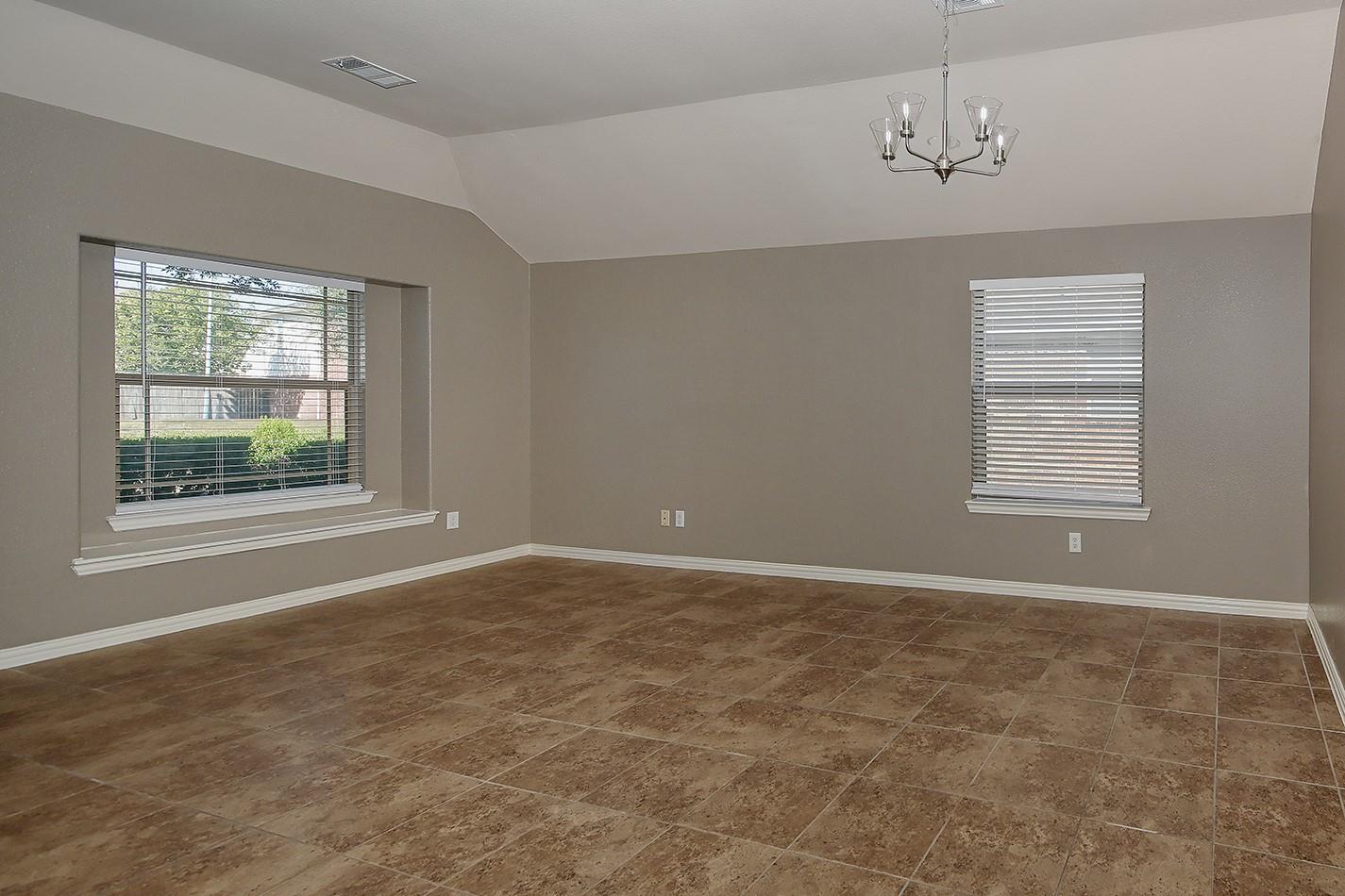 9606 Arched Oak Drive