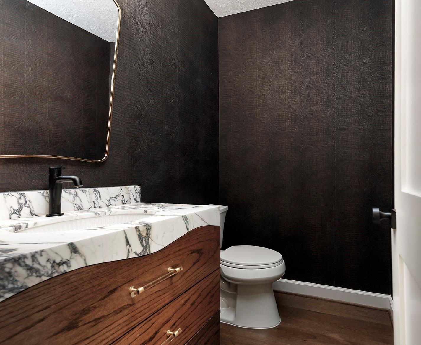 170 Golden Shadow Circle