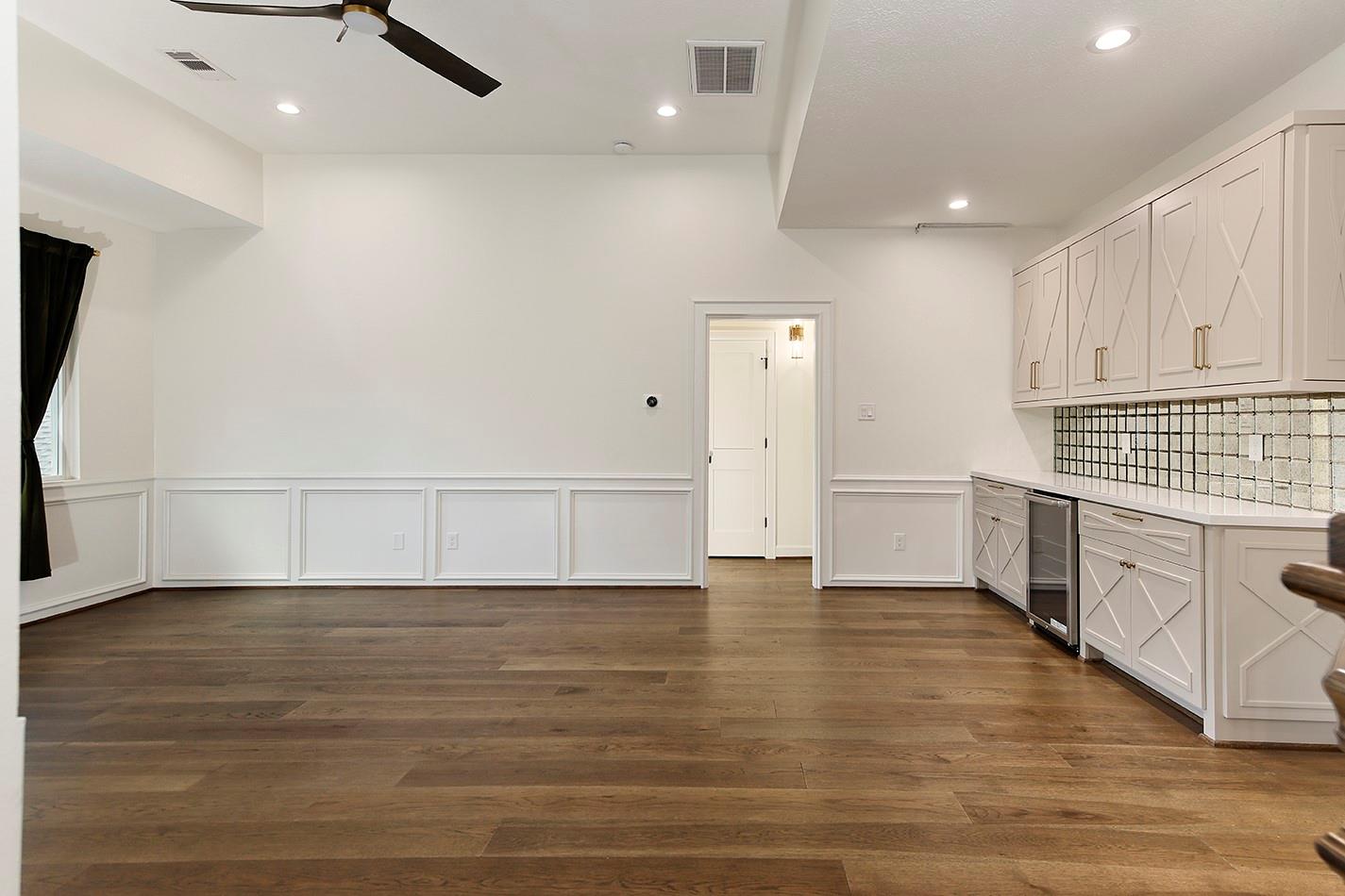 170 Golden Shadow Circle