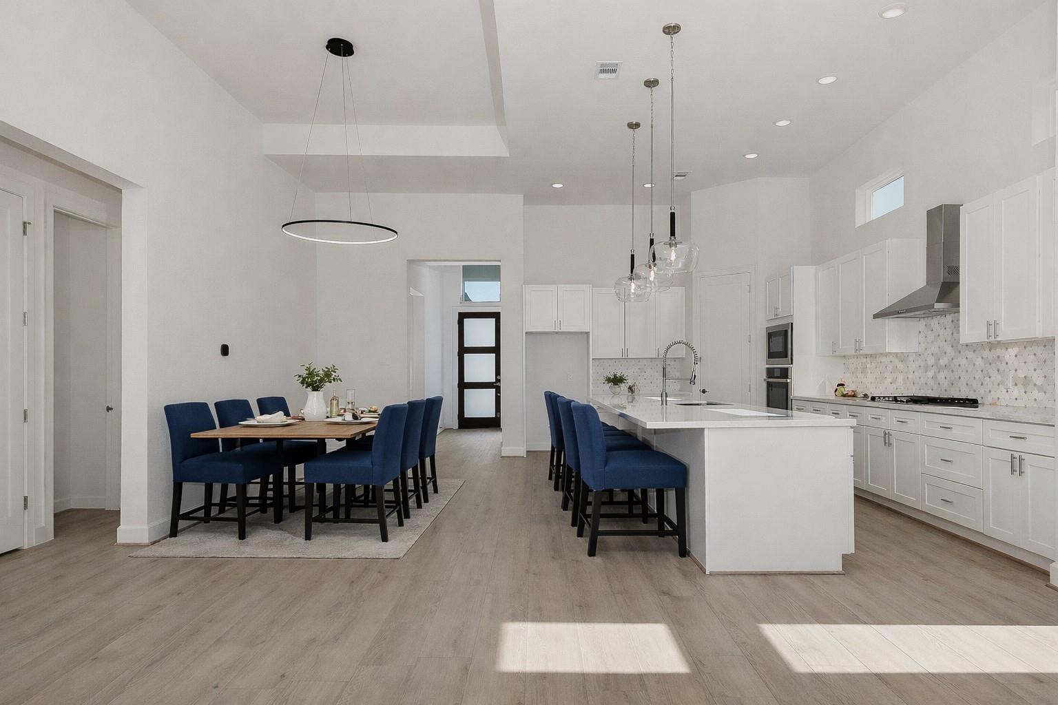 11021 N Lake Mist Lane