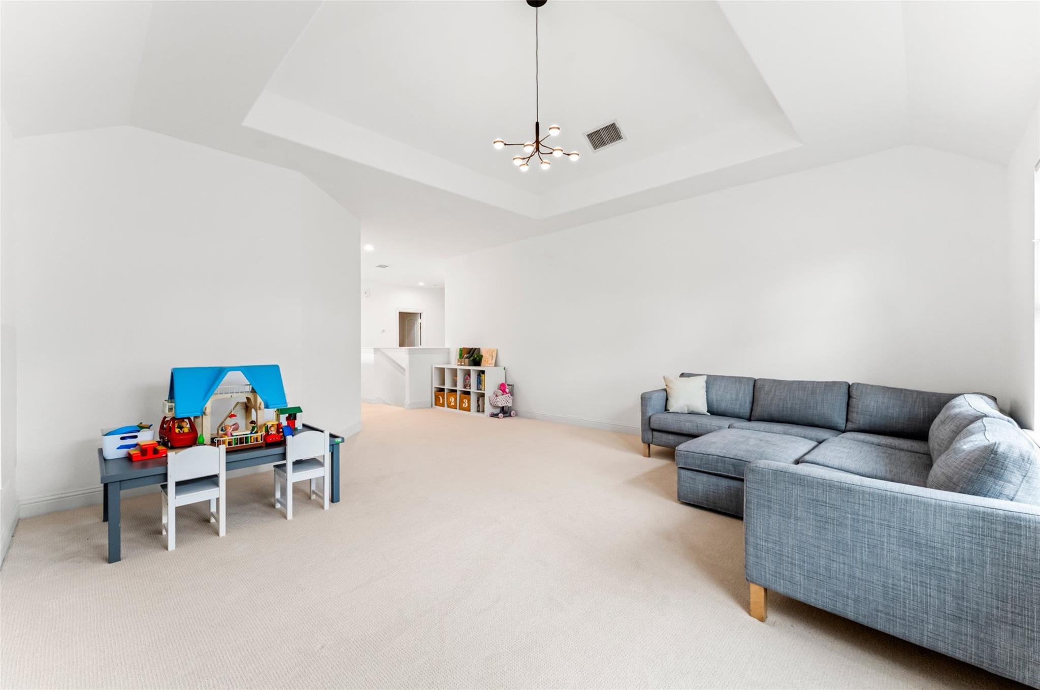 1053 Bat Hawk Court