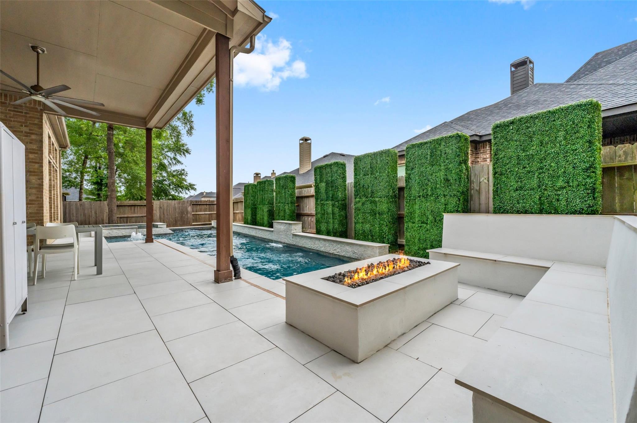 1053 Bat Hawk Court