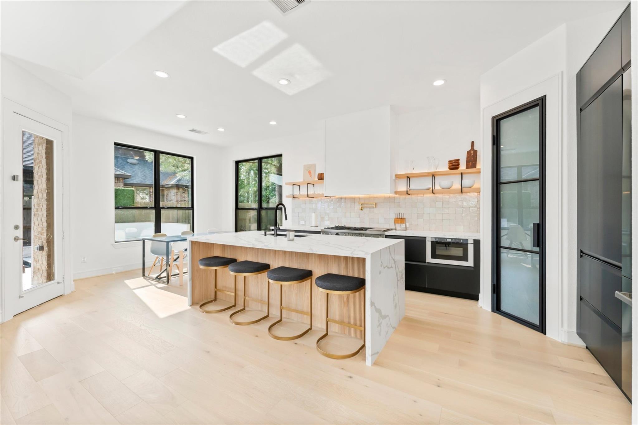 1053 Bat Hawk Court