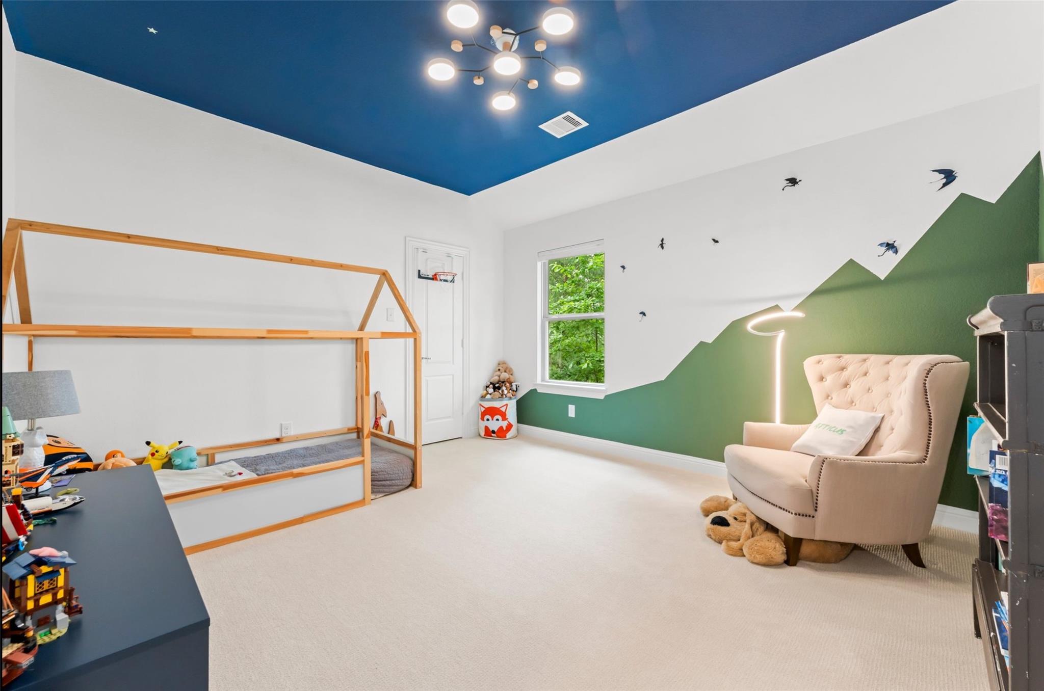 1053 Bat Hawk Court