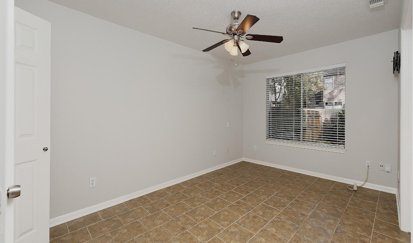 31 N Rushwing Circle