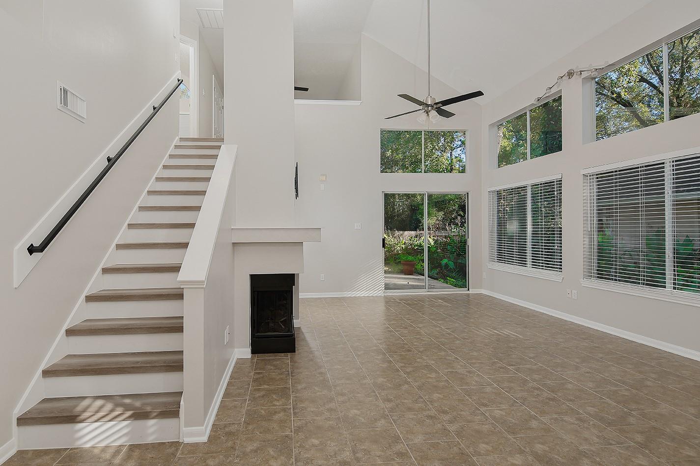 31 N Rushwing Circle