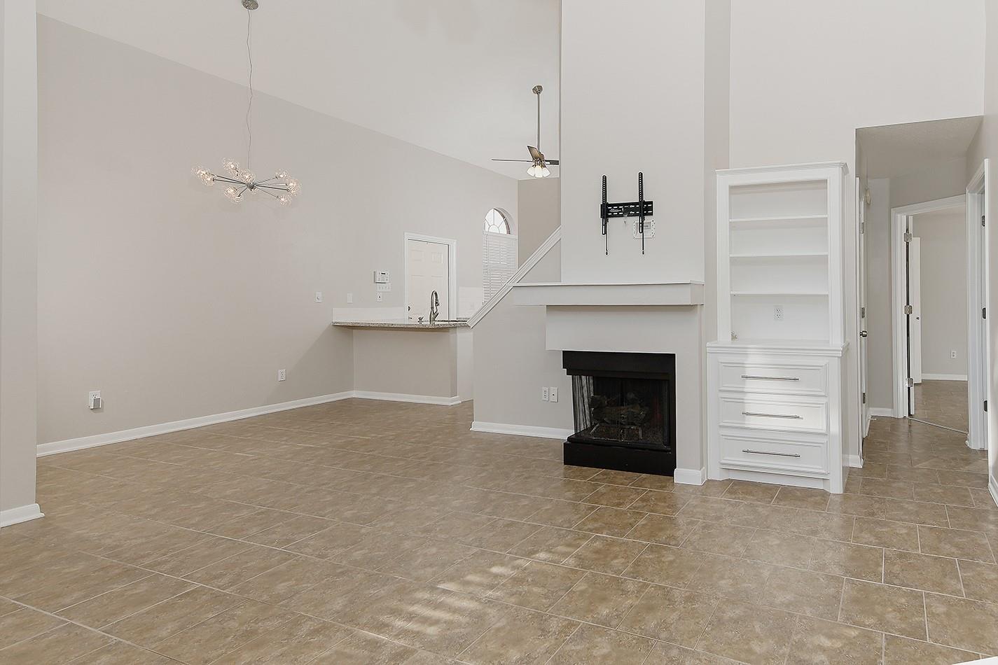 31 N Rushwing Circle